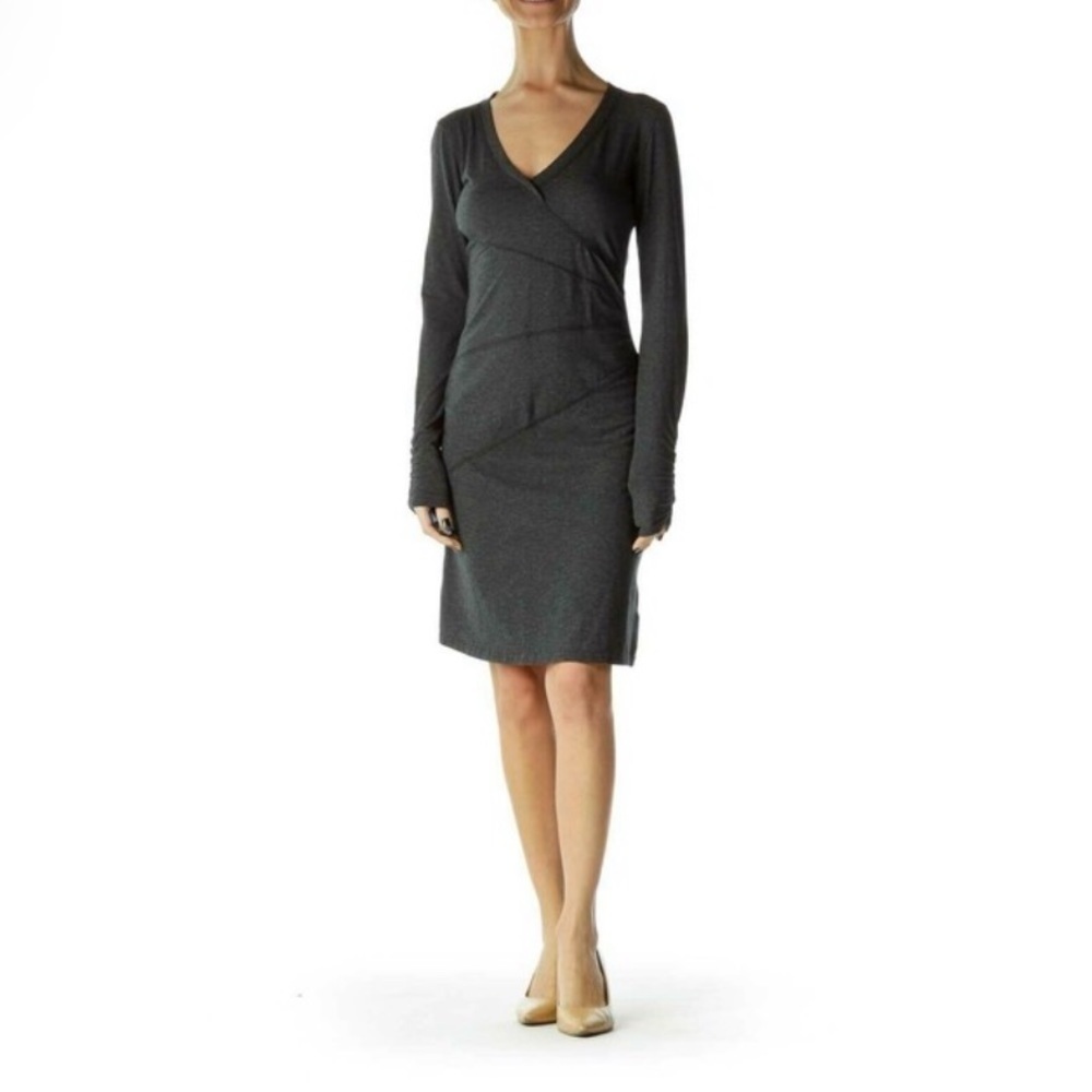 Athleta
Gray Ruched Longsleeve Midi Short Casual Dress